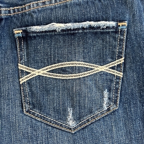 Abercrombie & Fitch  Distressed Capri Jeans Sz. 12 - Picture 6 of 9
